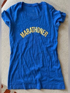 Sarah Marie Design Studio MARATHONER tee with gold foil